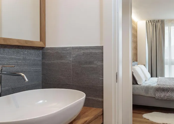 Hellochalet - The One - Bootdryer, Theatre With Subwoofer, Netflix, Hydromassage Turkish Bath شقة بيريوِل تْشيرفينيا